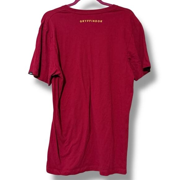 Harry Potter Vans Gryffindor women’s medium custom fit casual short sleeve NWOT - Picture 2 of 11